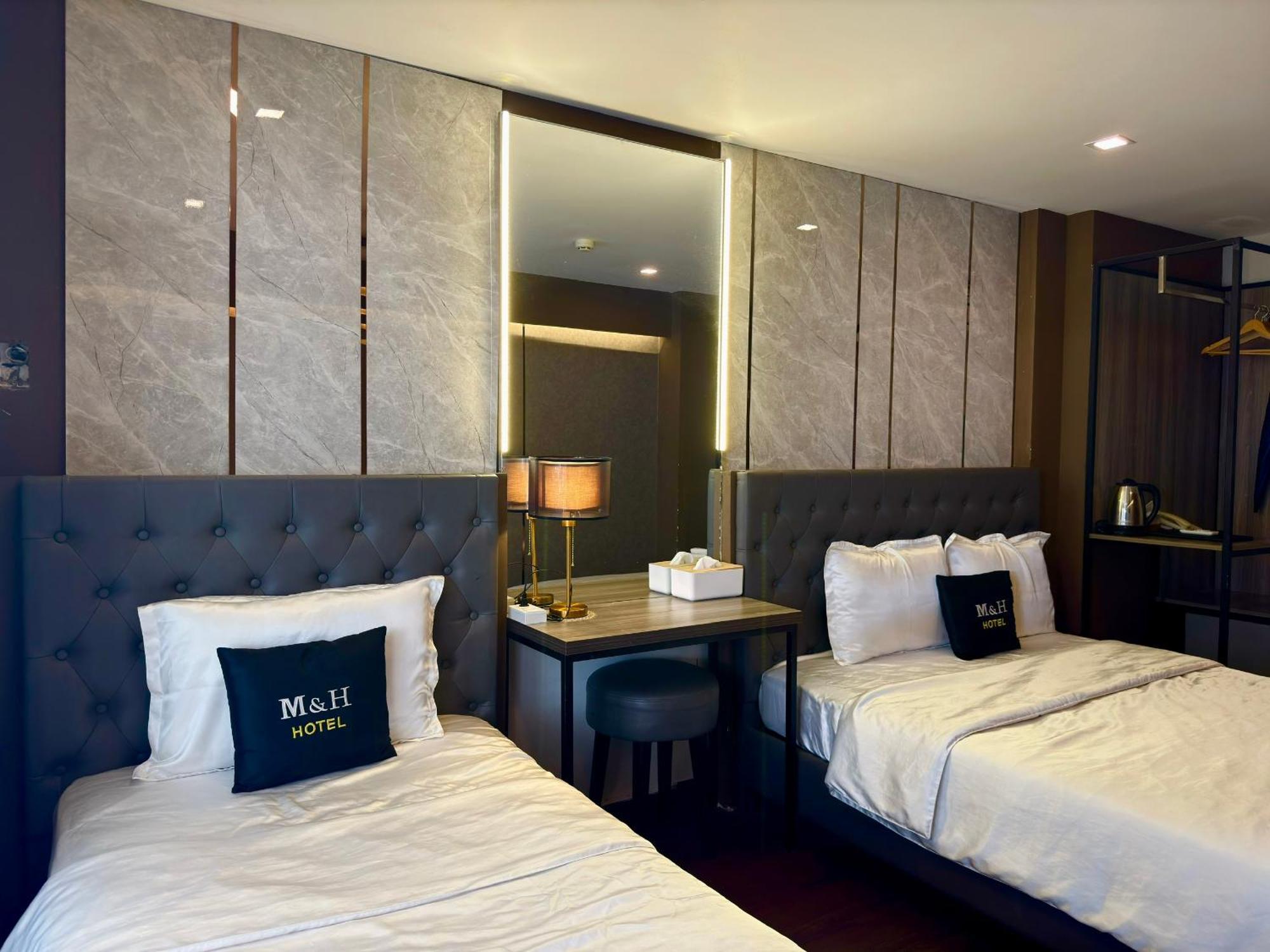 M&H Hotel Ho Chi Minh City Bagian luar foto