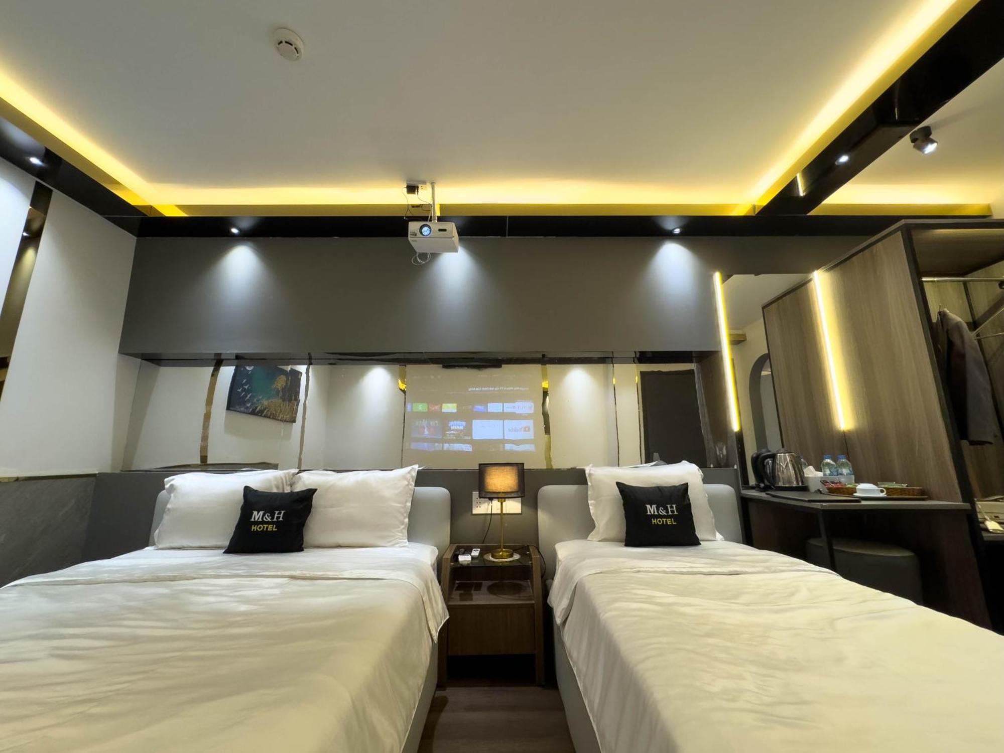 M&H Hotel Ho Chi Minh City Bagian luar foto